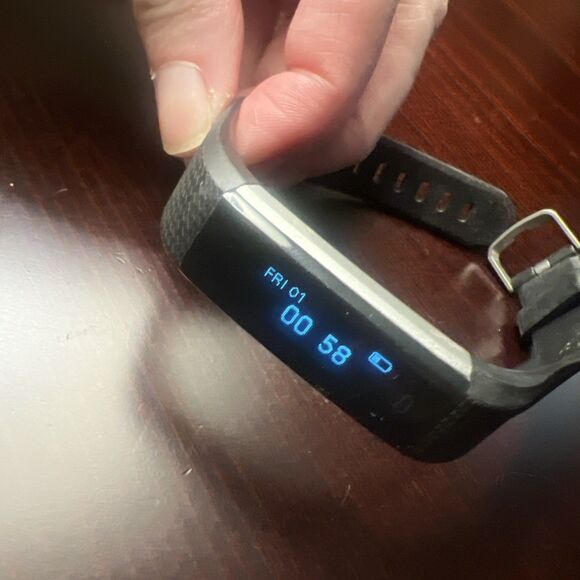 Yuanguo Smartwatch USB Charge - Picture 3 of 5